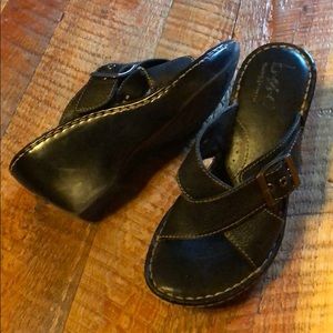 b.o.c. Black leather sandal